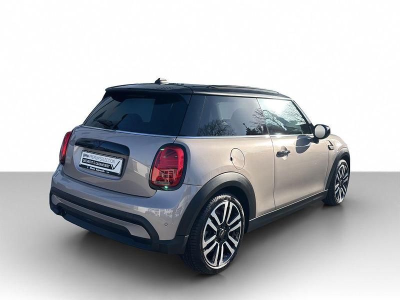 Gebraucht Mini Cooper Sport 136 PS (100 kW) 2022 Rooftop grey metallic Kleinwagen