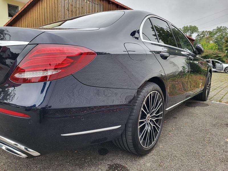 Gebraucht Mercedes E400 340 PS (250 kW) 2019 Blau Limousine