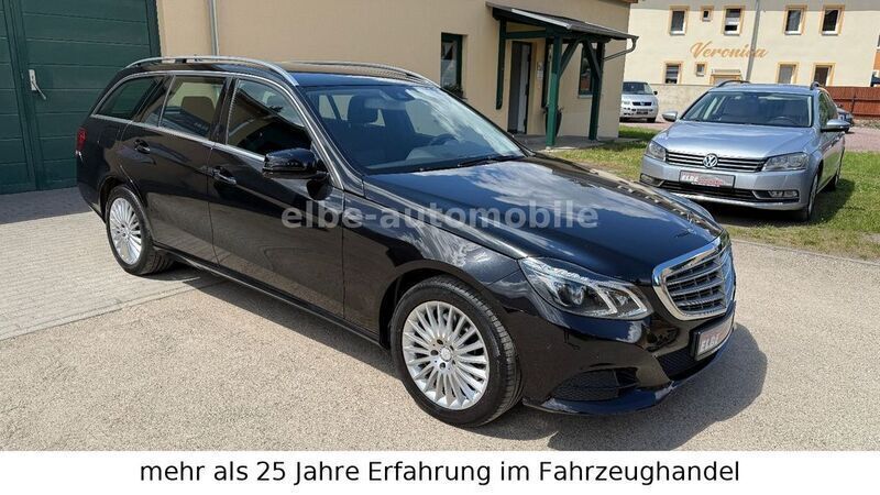 Schwarz Gebraucht 2014 Mercedes E250 Kombi | 14.990 € (Guter Preis) - Bild 1/4
