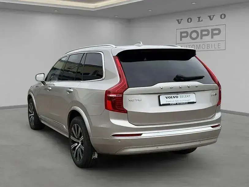 Gebraucht Volvo XC90 Plus 235 PS (172 kW) 2023 Bright dusk / metallic SUV