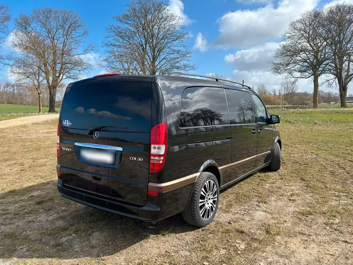 Gebraucht Mercedes Viano 224 PS (164 kW) 2014 Schwarz Van / Kleinbus