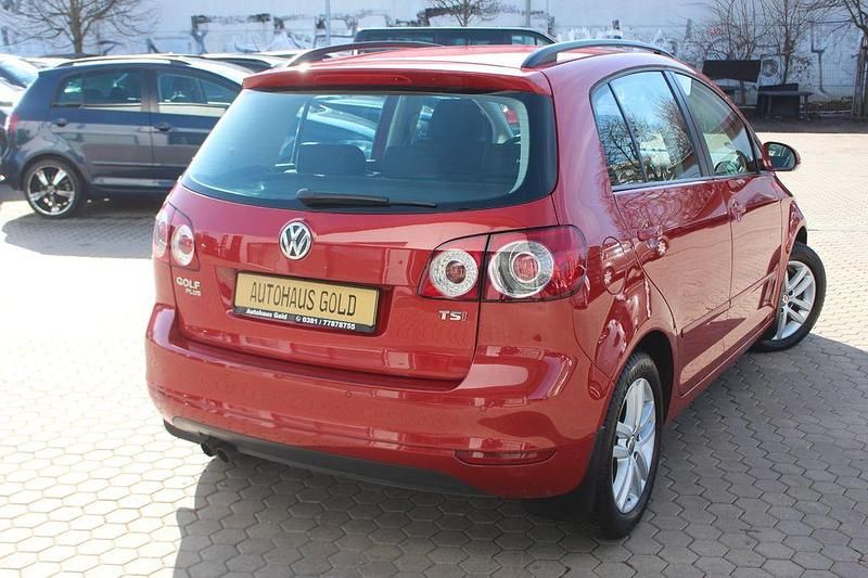Gebraucht VW Golf Plus Cross Highline 122 PS (89 kW) 2010 Rot Van / Kleinbus