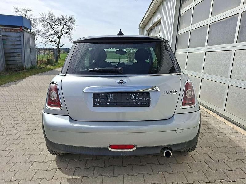 Gebraucht Mini Cooper 120 PS (88 kW) 2007 Pure silver metallic Kleinwagen