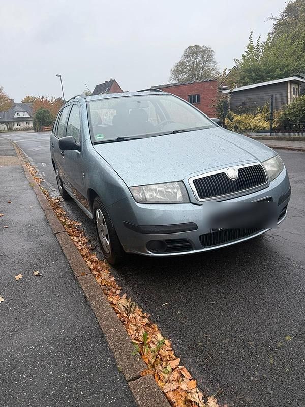 Silber Gebraucht 2006 Skoda Fabia Kombi | 1.600 € (Teuer) - Bild 1/4