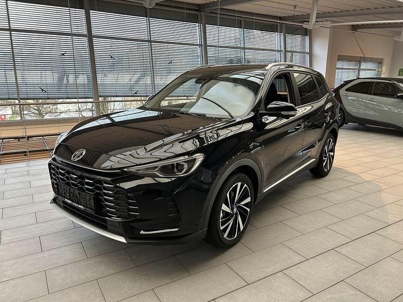 Neu MG ZS Luxury 197 PS (144 kW) 2025 Schwarz Limousine