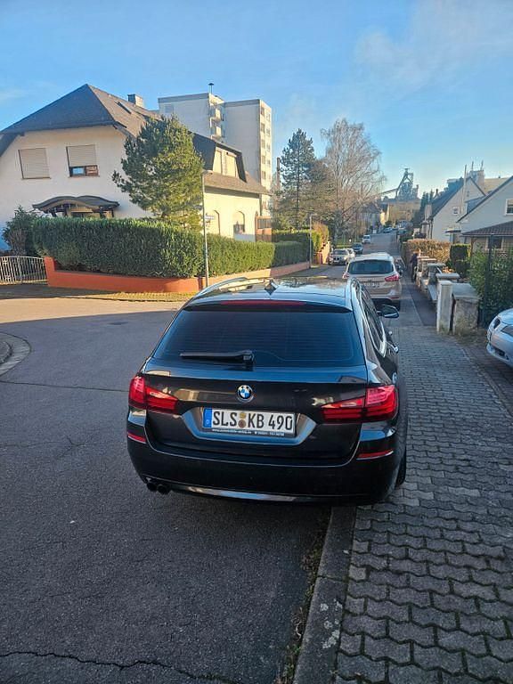 Gebraucht BMW 518 150 PS (110 kW) 2015 Schwarz Kombi