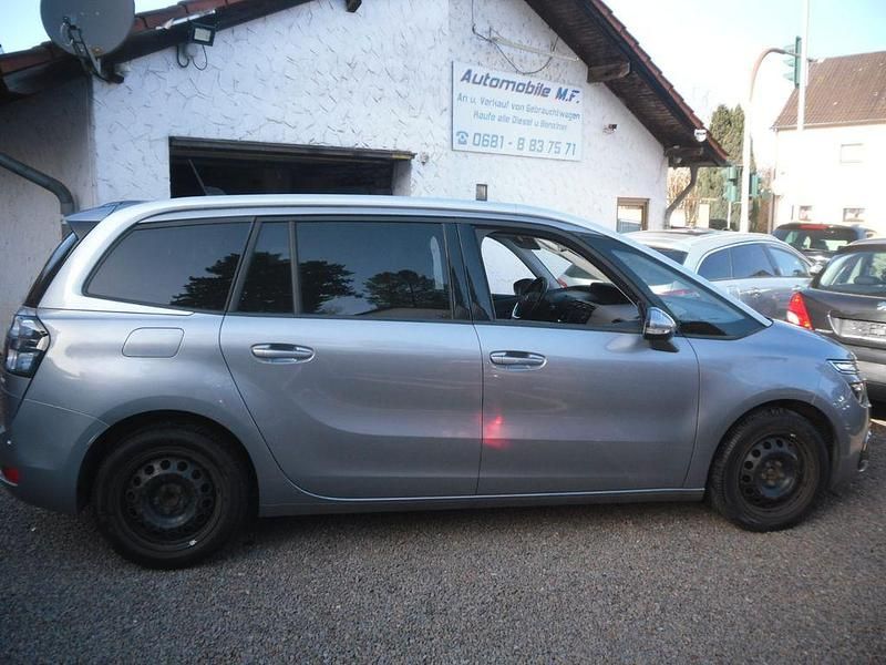 Gebraucht Citroën C4 SpaceTourer 131 PS (96 kW) 2019 Lack grau artense/typ aussenve Van / Kleinbus