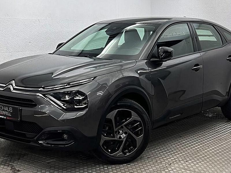 Grau Gebraucht 2024 Citroën C4 PureTech Limousine | 17.300 € (Guter Preis) - Bild 1/4
