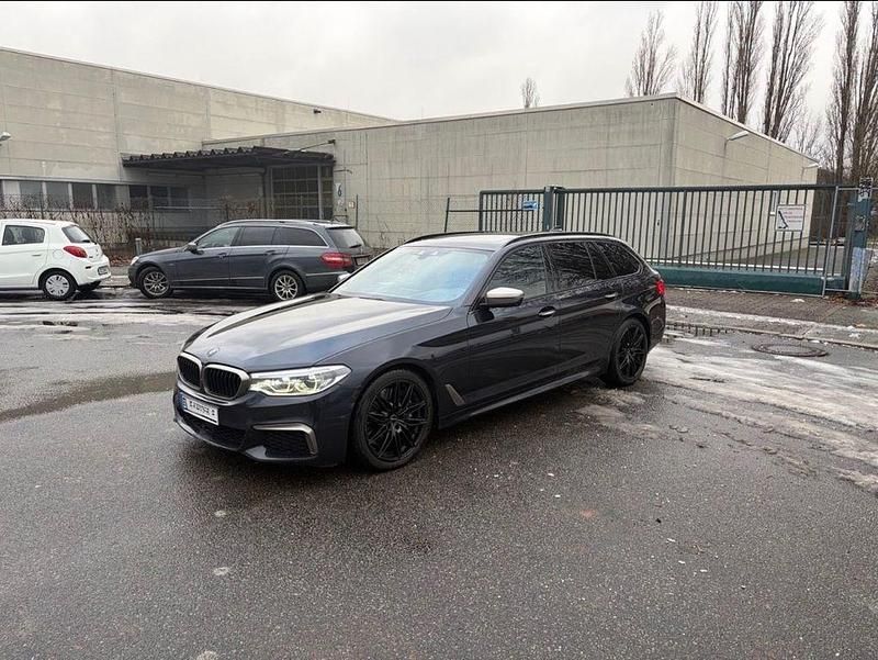Gebraucht BMW M550 Performance 400 PS (294 kW) 2018 Schwarz Limousine