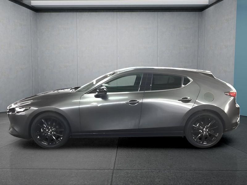 Neu Mazda 3 186 PS (136 kW) 2025 Grau Limousine