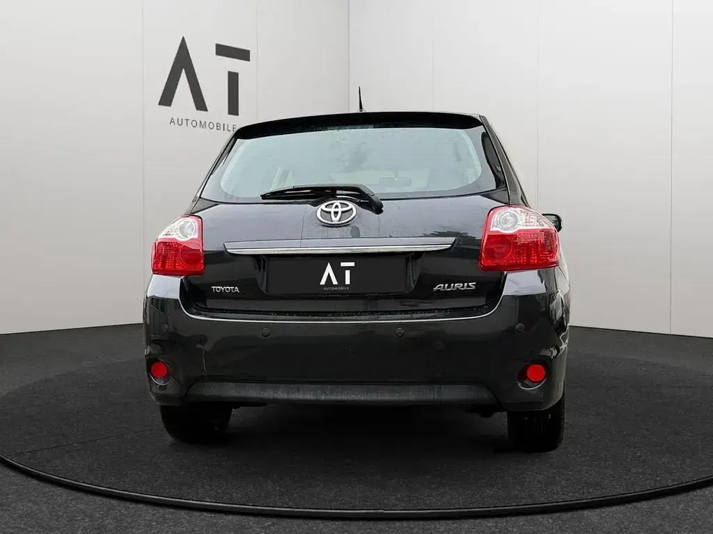 Gebraucht Toyota Auris Edition 99 PS (72 kW) 2011 Schwarz Kleinwagen
