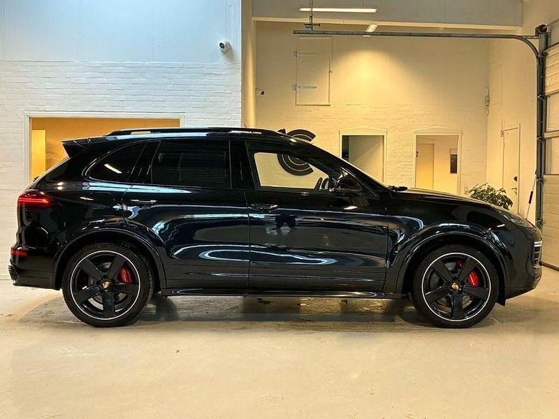 Gebraucht Porsche Cayenne 441 PS (324 kW) 2016 Schwarz SUV