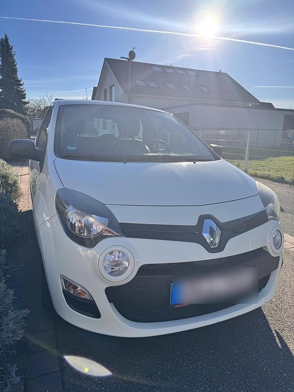 Weiß Gebraucht 2013 Renault Twingo Kleinwagen | 4.000 € (Fairer Preis) - Bild 1/4