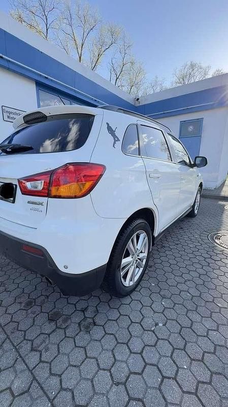 Gebraucht Mitsubishi ASX Invite 116 PS (85 kW) 2012 Weiß SUV