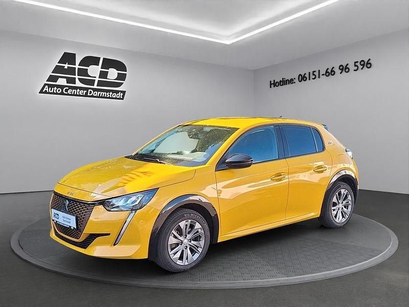 Gelb Gebraucht 2023 Peugeot e-208 Allure Kleinwagen | 17.970 € (Superpreis) - Bild 1/4