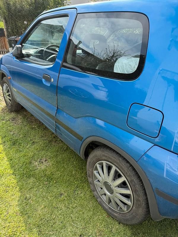 Gebraucht Suzuki Ignis 75 PS (55 kW) 2005 Blau Kleinwagen