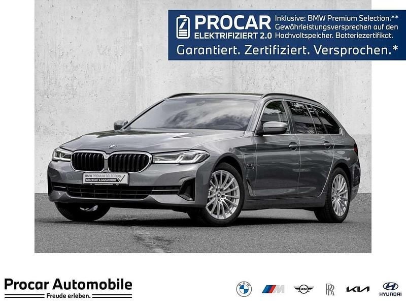 Grau Gebraucht 2022 BMW 530e Sport Line Kombi | 30.750 € (Guter Preis) - Bild 1/3