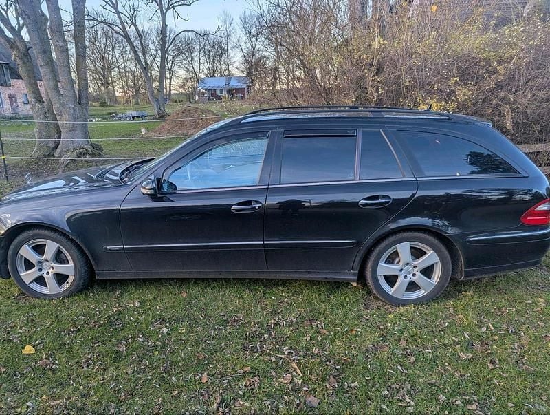 Gebraucht Mercedes E280 190 PS (139 kW) 2007 Schwarz Kombi