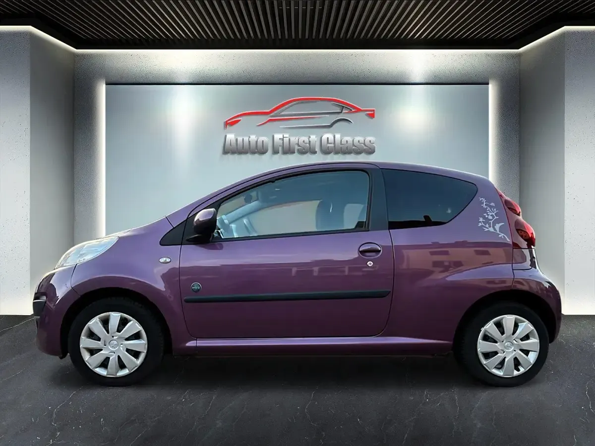 Gebraucht Peugeot 107 68 PS (50 kW) 2013 Violet Kleinwagen