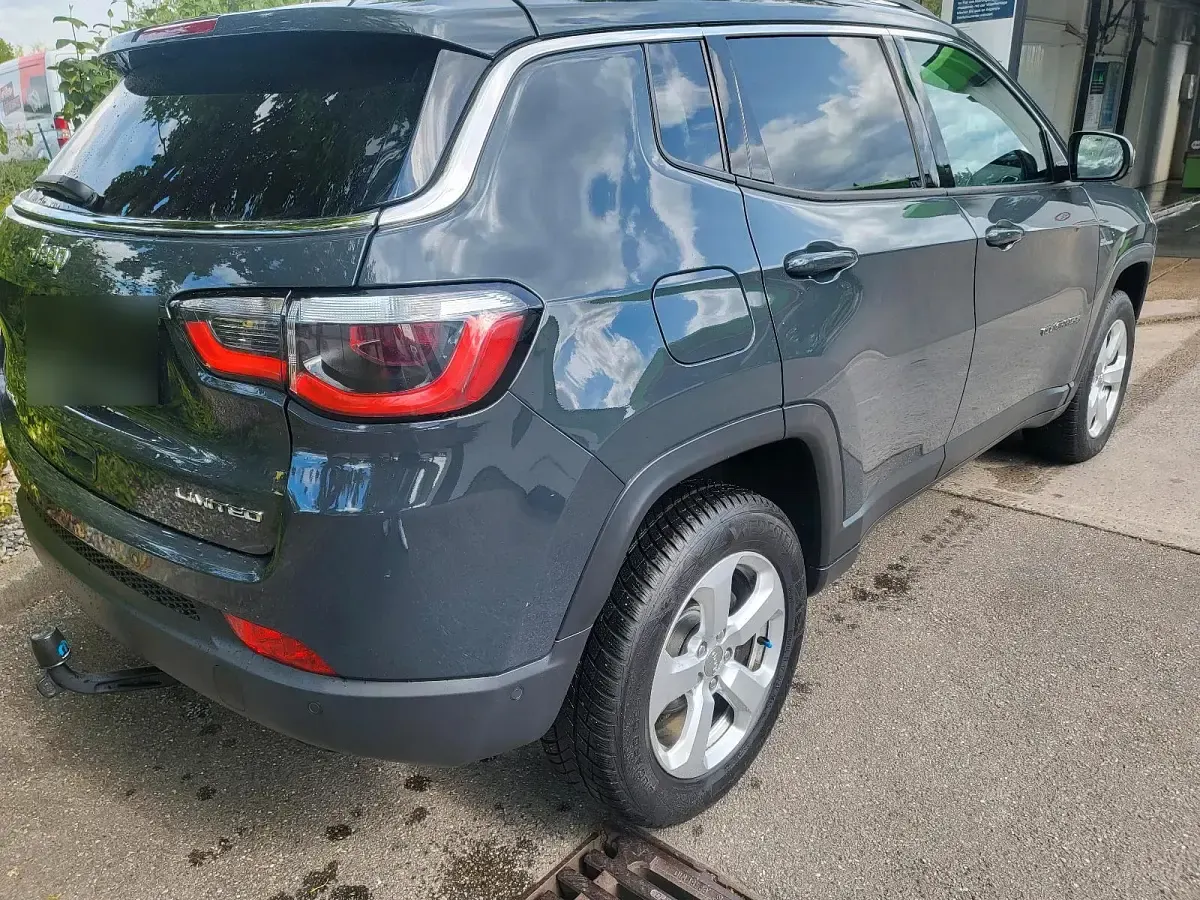 Käytetty Jeep Compass 2019 Hopea Katumaasturi
