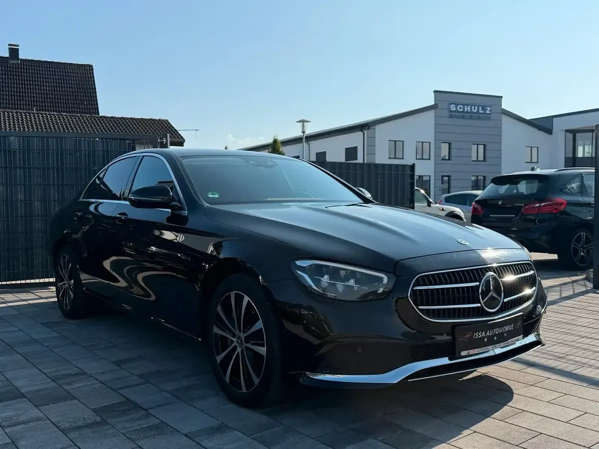 Gebraucht Mercedes E300 Business 194 PS (142 kW) 2020 Schwarz Limousine