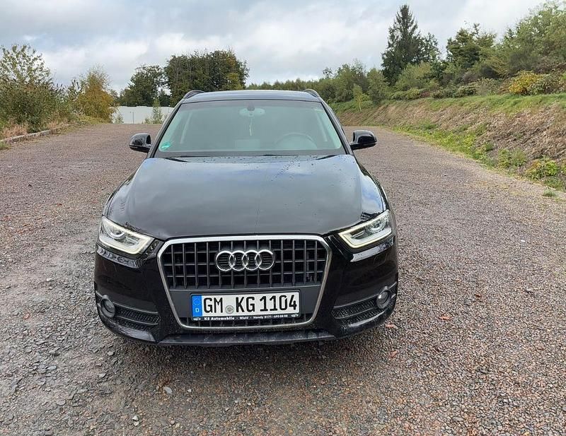Schwarz Gebraucht 2014 Audi Q3 SUV | 12.000 € (Guter Preis) - Bild 1/4