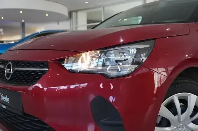 Gebraucht Opel Corsa-e Edition 100 kW (136 PS) 2023 Rubin rot metallic Kleinwagen
