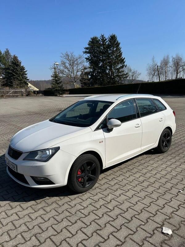Weiß Gebraucht 2014 Seat Ibiza ST Style Kombi | 3.500 € (Superpreis) - Bild 1/4