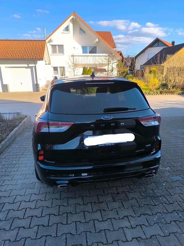 Gebraucht Ford Kuga ST-Line X 224 PS (164 kW) 2021 Schwarz SUV