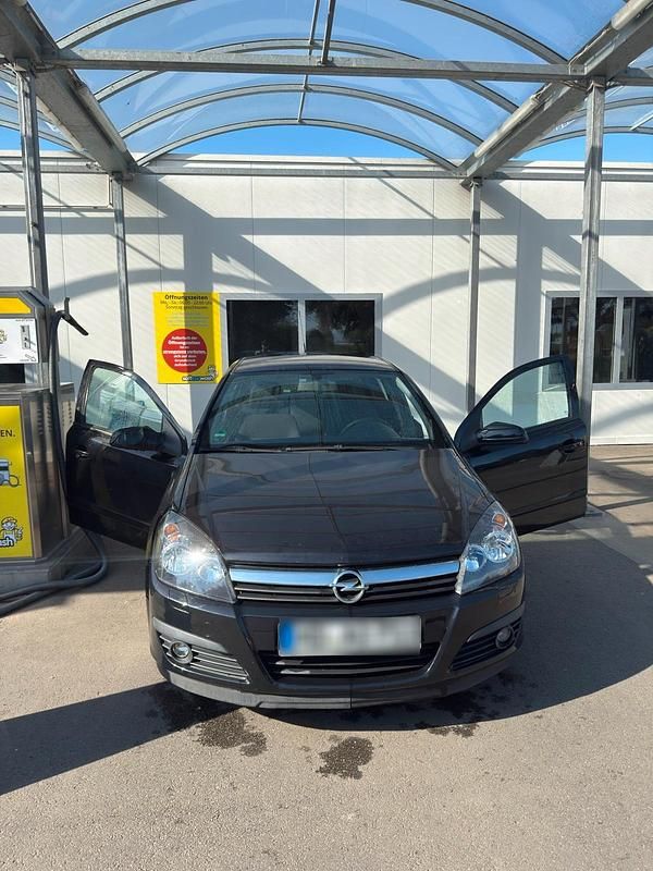 Gebraucht Opel Astra 90 PS (66 kW) 2006 Schwarz Kleinwagen