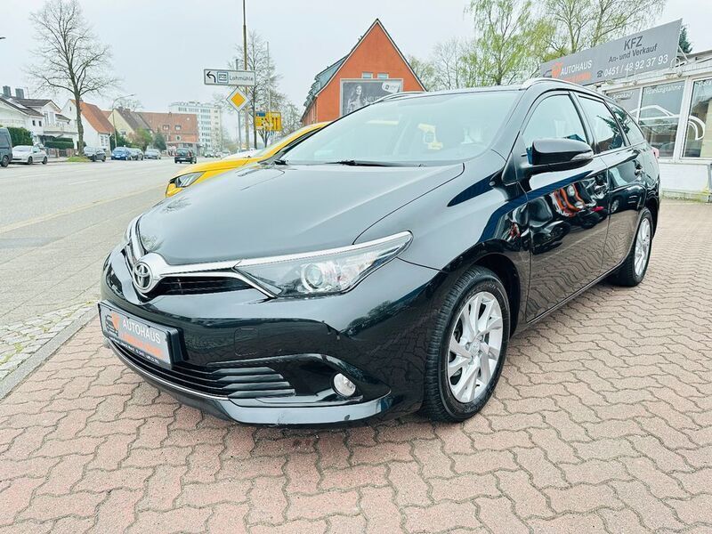 Schwarz Gebraucht 2016 Toyota Auris Touring Sports Comfort Kombi | 11.990 € (Fairer Preis) - Bild 1/4