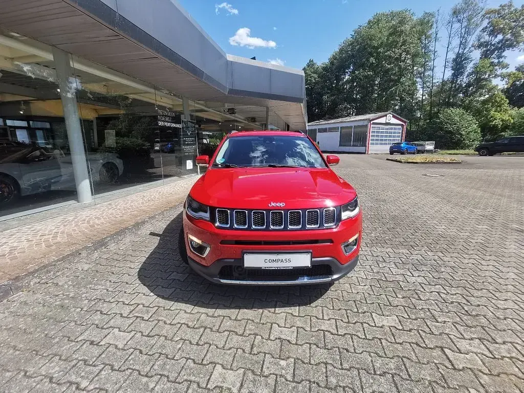 Gebraucht Jeep Compass Limited 120 PS (88 kW) 2019 Rot SUV