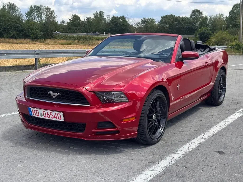 Gebraucht Ford Mustang 309 PS (227 kW) 2012 Rot Cabrio