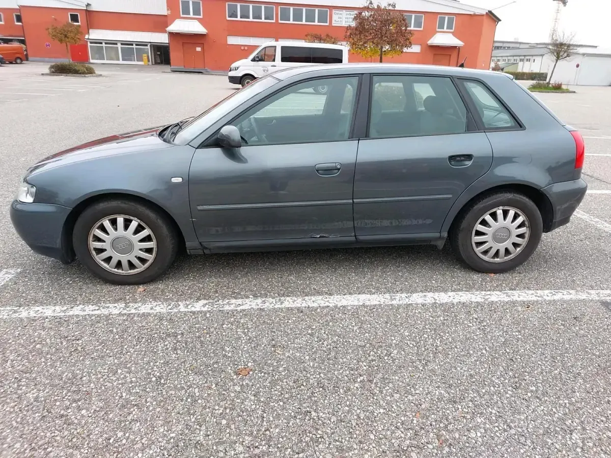 Gebraucht Audi A3 102 PS (75 kW) 2003 Grau Kleinwagen