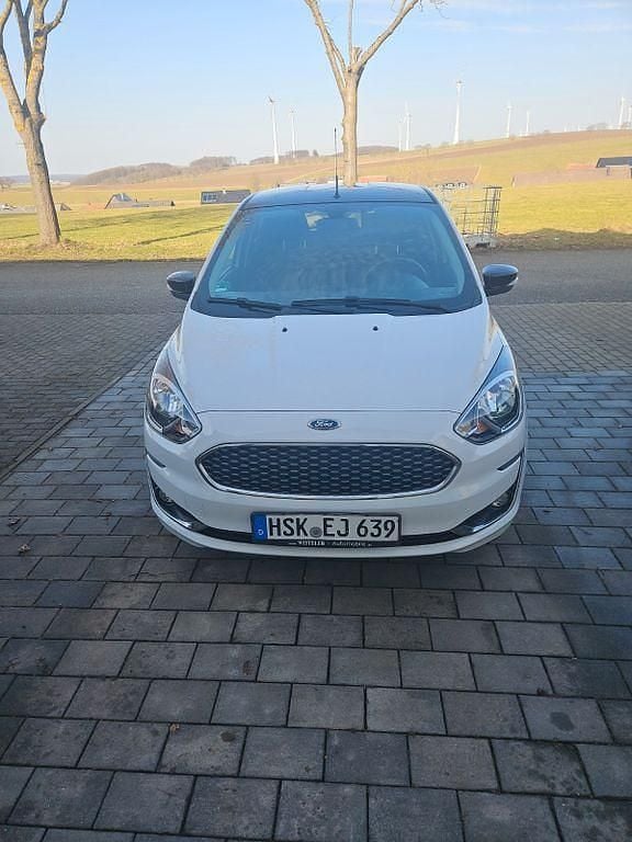 Gebraucht Ford Ka Cool & Connect 86 PS (63 kW) 2019 Schwarz Limousine