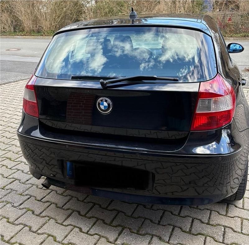Gebraucht BMW 120 163 PS (119 kW) 2005 Schwarz Kleinwagen