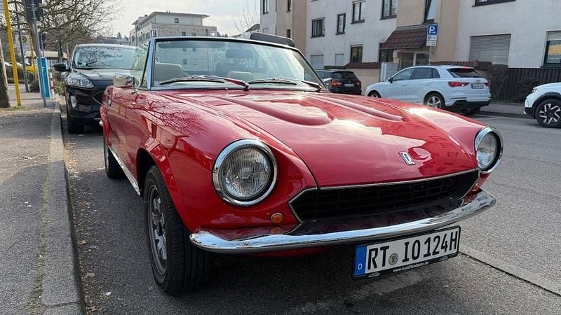 Gebraucht Fiat 124 Spider 102 PS (75 kW) 1985 Rot Cabrio