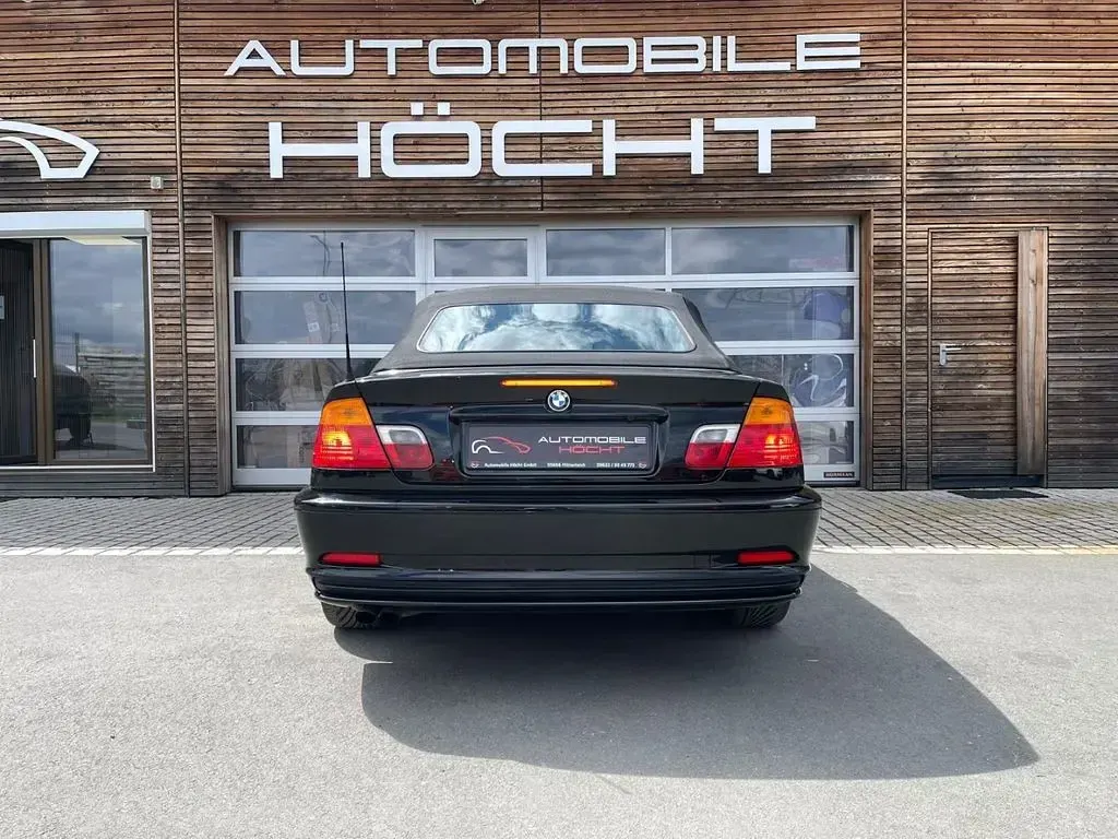 Gebraucht BMW 320 Cabriolet 170 PS (125 kW) 2002 Schwarz Cabrio