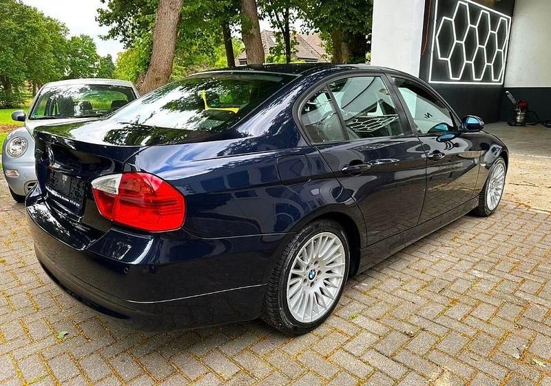 Gebraucht BMW 318 129 PS (94 kW) 2006 Limousine