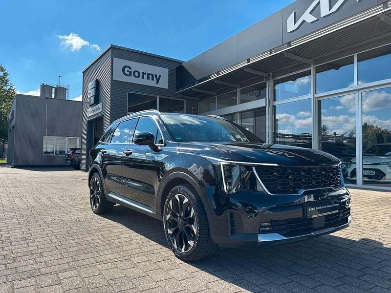 Schwarz Gebraucht 2024 Kia Sorento Platinum SUV | 49.700 € (Fairer Preis) - Bild 1/3