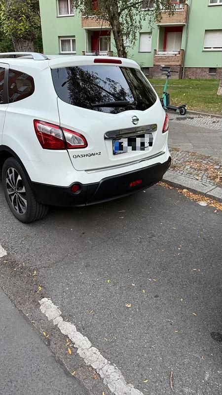 Weiß Gebraucht 2011 Nissan Qashqai +2 SUV | 6.500 € (Guter Preis) - Bild 1/4