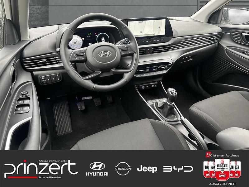 Gebraucht Hyundai i20 Prime 101 PS (74 kW) 2025 Atlas white Limousine