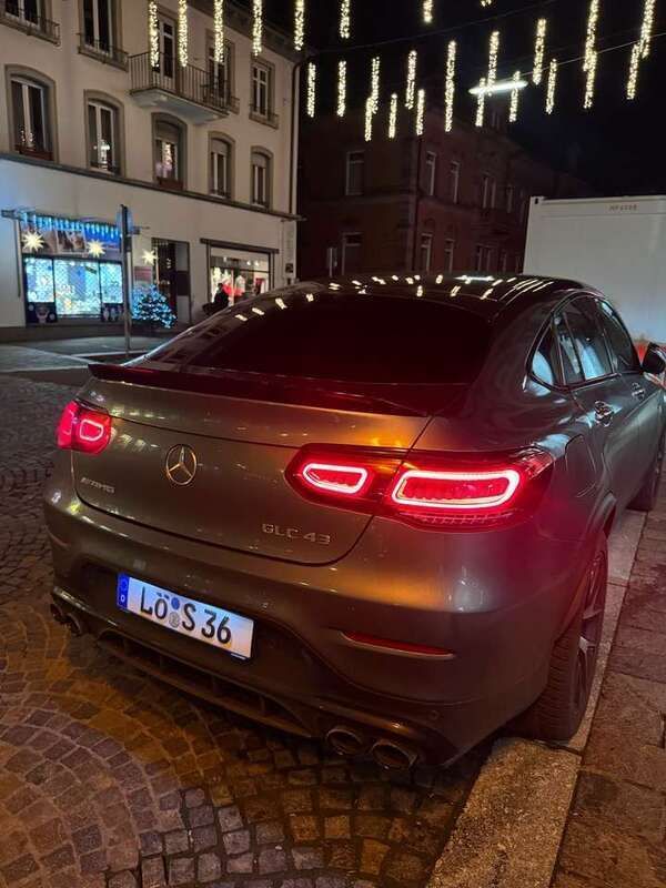 Grau Gebraucht 2021 Mercedes GLC43 AMG AMG | 60.000 € (Fairer Preis) - Bild 1/4