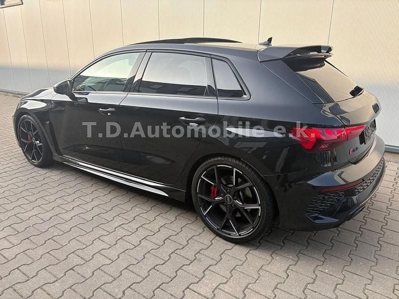 Gebraucht Audi RS3 Sport 400 PS (294 kW) 2024 Schwarz Limousine