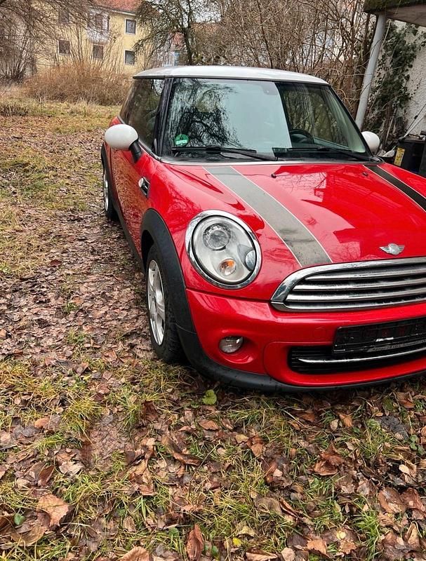 Gebraucht Mini Cooper 122 PS (89 kW) 2011 Rot Kleinwagen