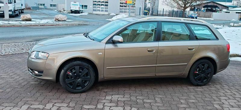 Gebraucht Audi A4 Sport 163 PS (119 kW) 2005 Gold Kombi