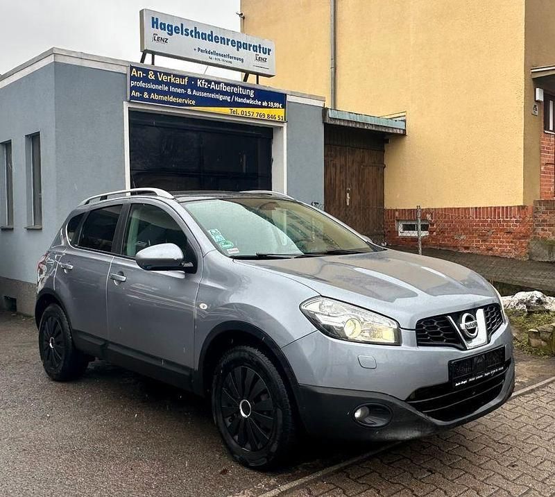 Gebraucht Nissan Qashqai Tekna 150 PS (110 kW) 2011 Grau SUV