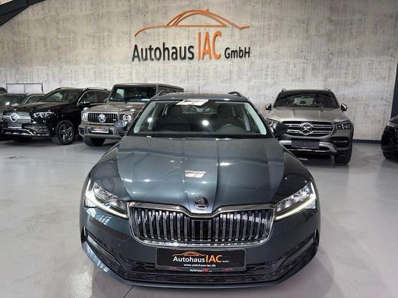 Gebraucht Skoda Superb Ambition 200 PS (147 kW) 2021 Grau Kombi