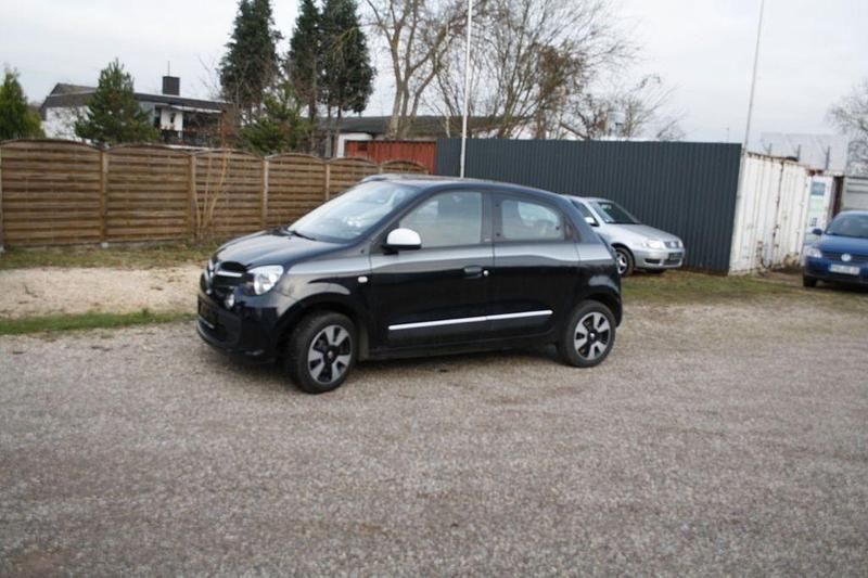 Gebraucht Renault Twingo Intens 69 PS (50 kW) 2022 Schwarz Kleinwagen