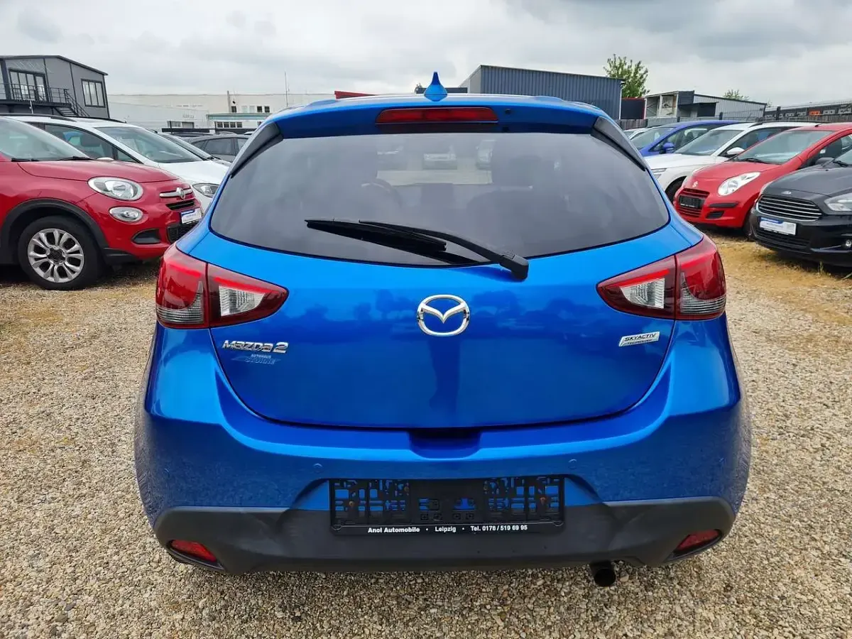 Używany Mazda 2 Kizoku 90 KM (66 kW) 2017 Niebieski Hatchback